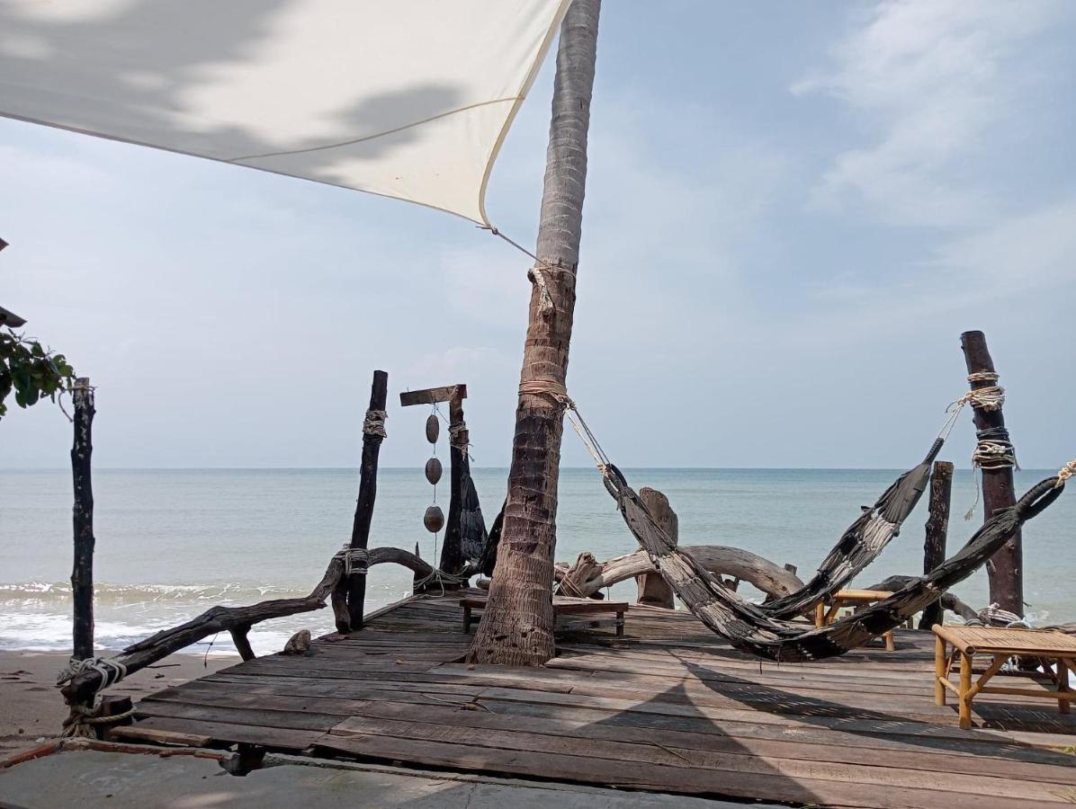 Scandinavian Beach Resort Ko Lanta Dış mekan fotoğraf