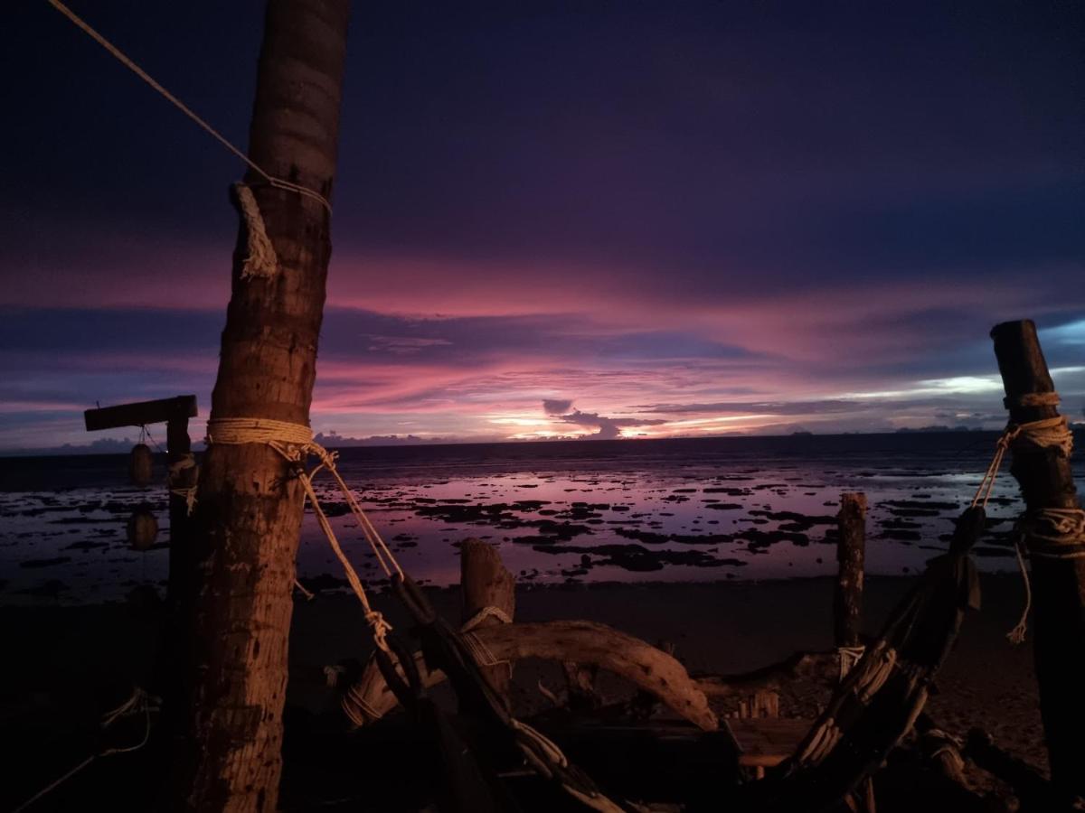 Scandinavian Beach Resort Ko Lanta Dış mekan fotoğraf