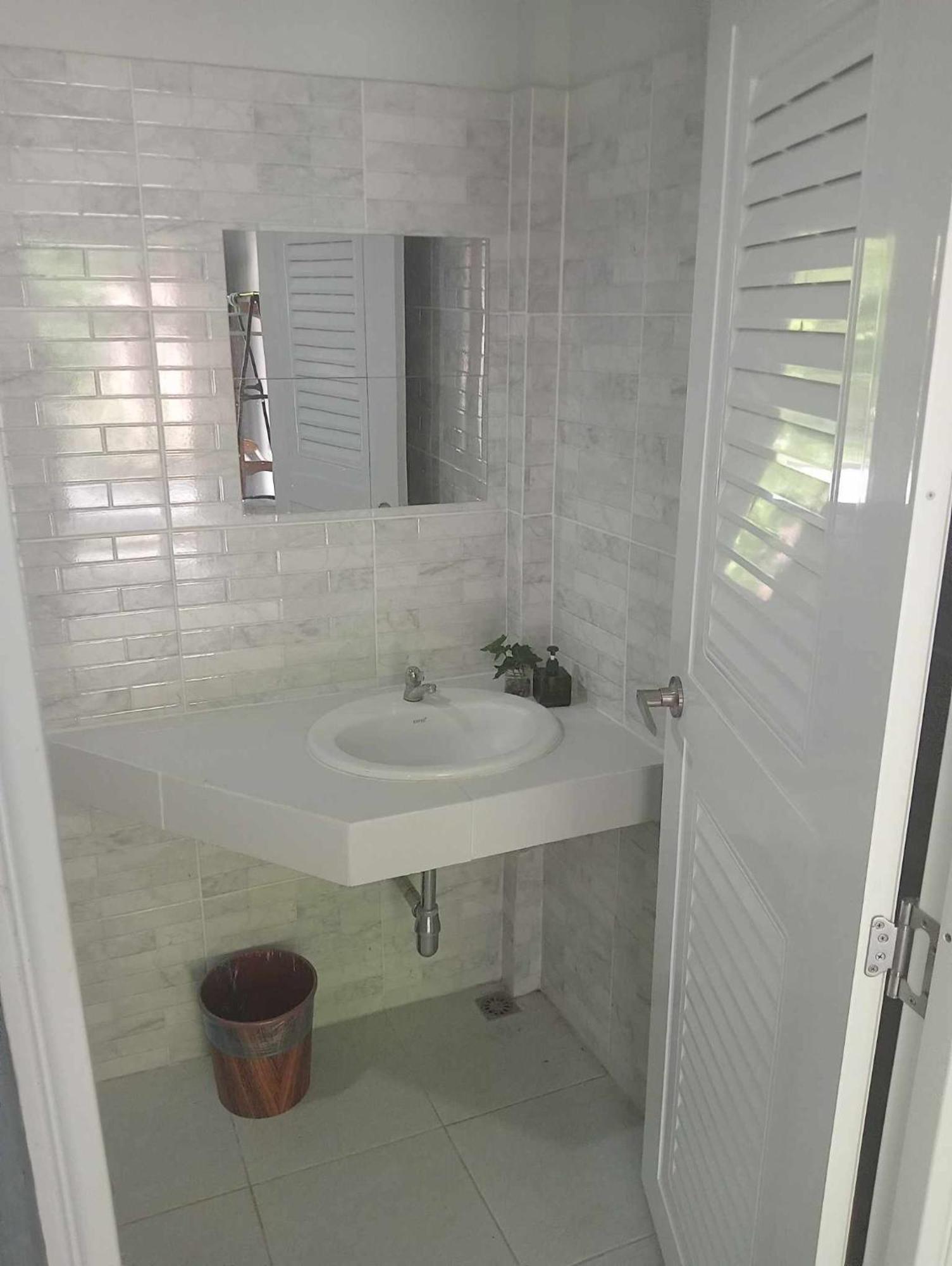 Scandinavian Beach Resort Ko Lanta Dış mekan fotoğraf