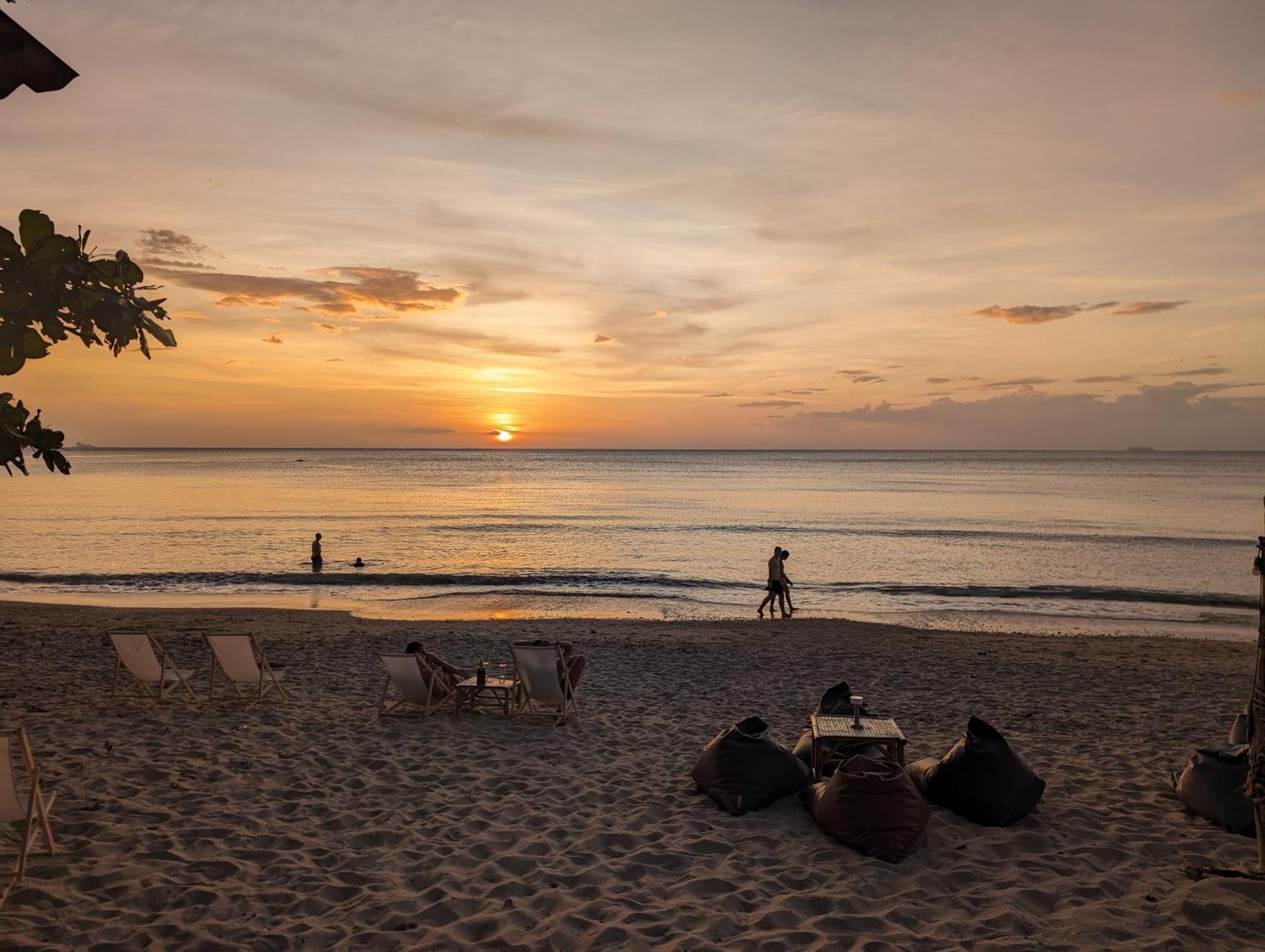 Scandinavian Beach Resort Ko Lanta Dış mekan fotoğraf