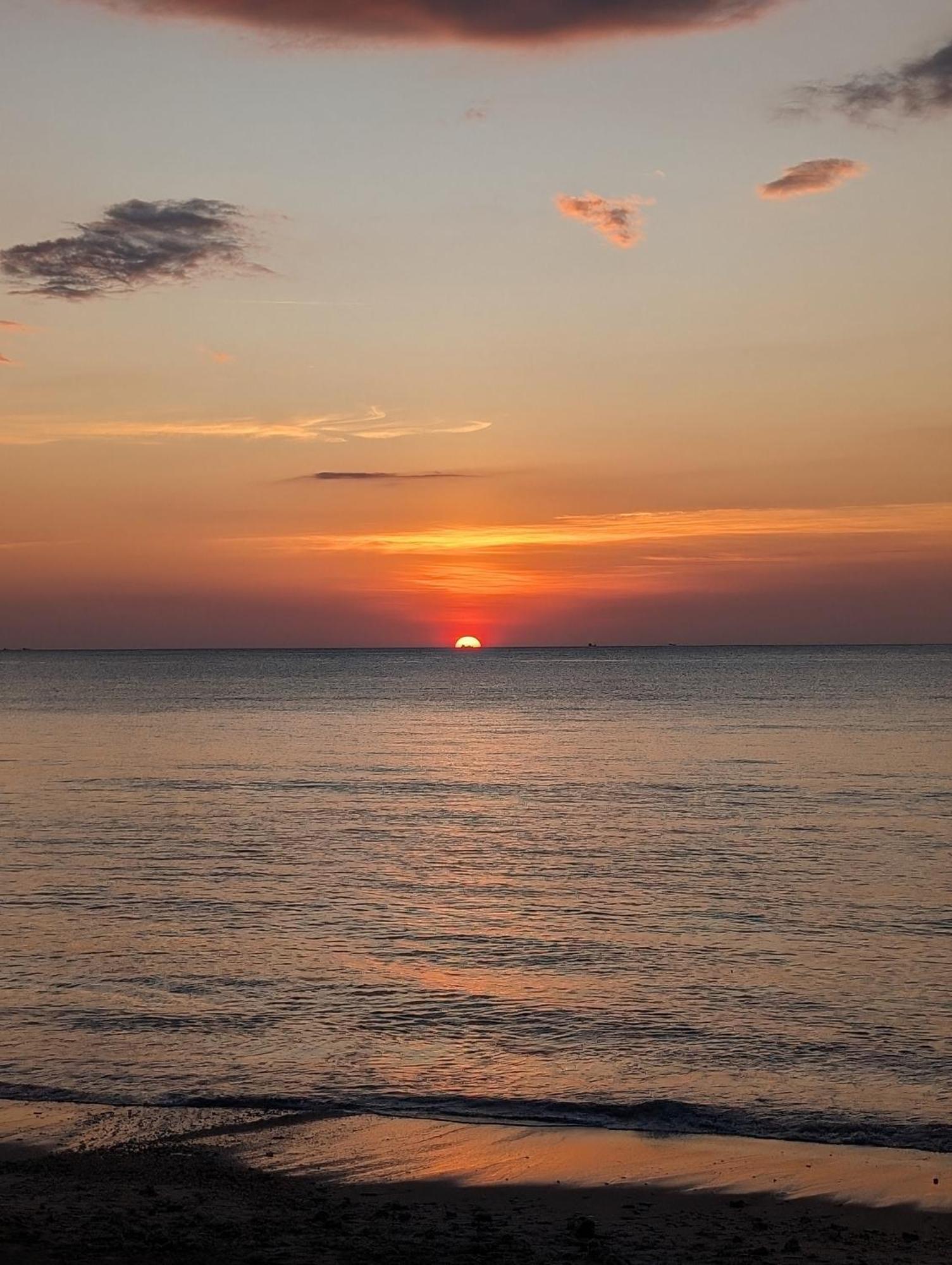 Scandinavian Beach Resort Ko Lanta Dış mekan fotoğraf